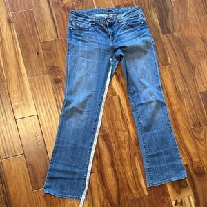 Kut from the Kloth Women's Boot Cut Jeans in Classic Denim